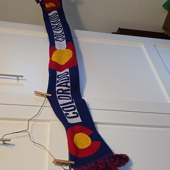Accessories - NWOT Colorado scarf neck warmer